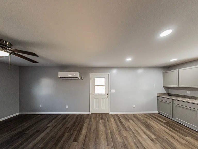 120 Lake Dr #3 — Photo 5