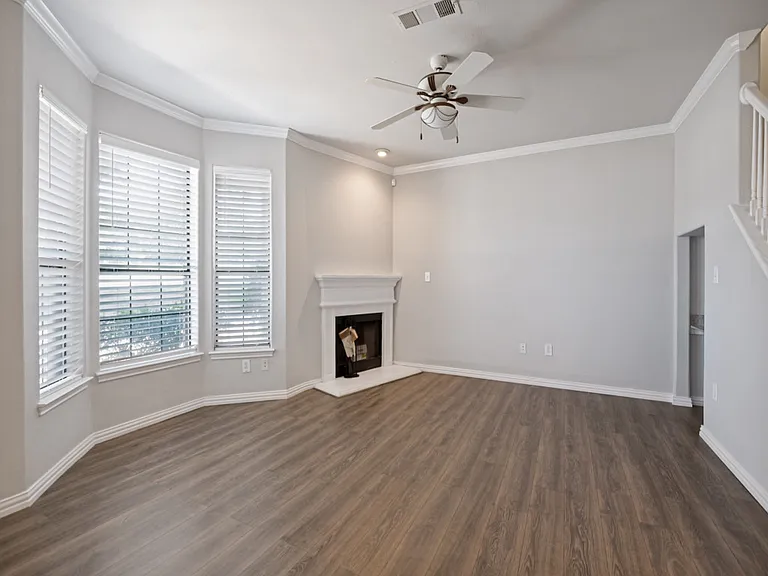 2800 Keller Springs Rd #7B — Photo 2