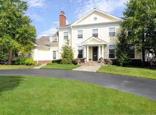 1065 Cahill Ln, Lake Forest, IL