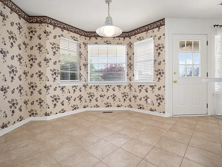 336 Lariat Cir — Photo 24