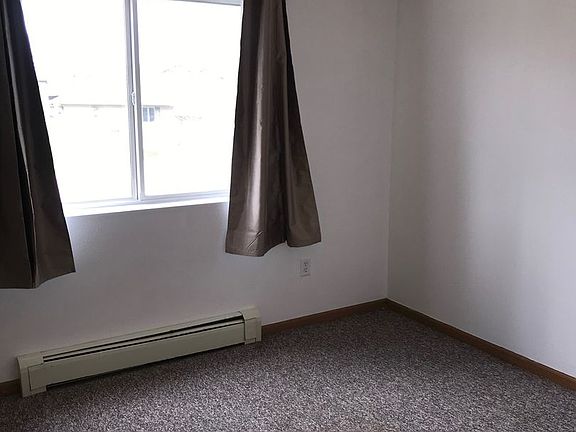 4th image of 1105 S Prospect Dr #201