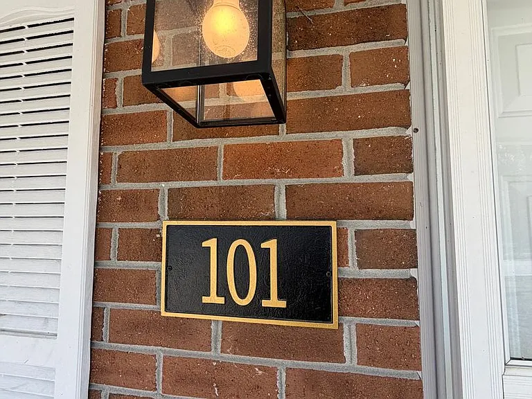 101 N Water St — Photo 3