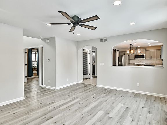 5th image of 15734 E Timberlane Dr