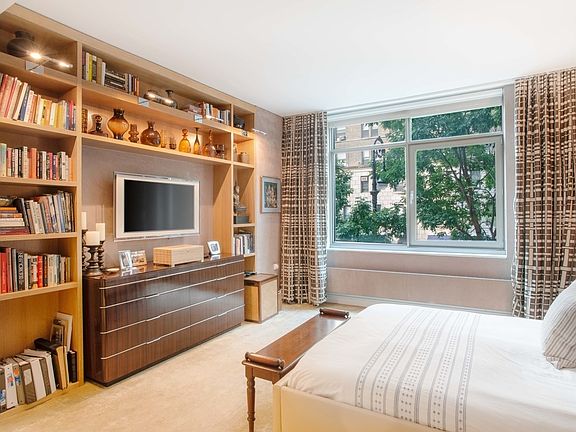 5th image of 120 W 72nd St APT 2A