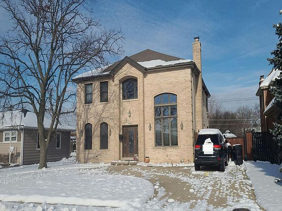 2nd image of 8356 W Winona St