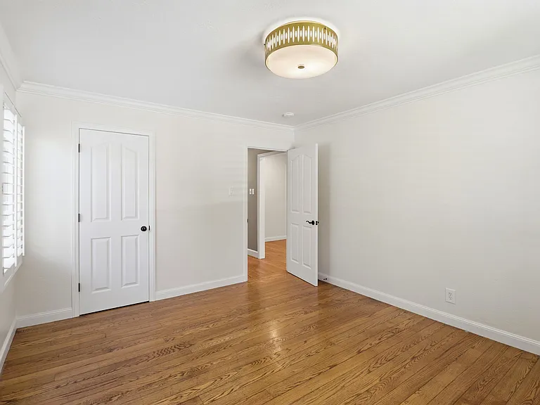 148 Cedar St — Photo 40