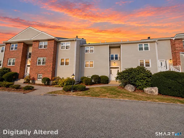 57 Carriage Drive #57, Milford, CT 06460