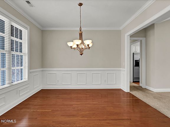 3rd image of 1002 Heron Run Drive