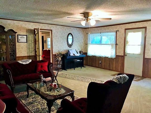 3rd image of 225 County Road 4328