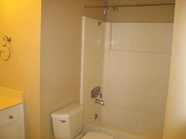 2nd image of 272 Aspenwood Ln