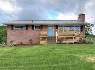 5621 Apache Dr, Kingsport, TN 37664