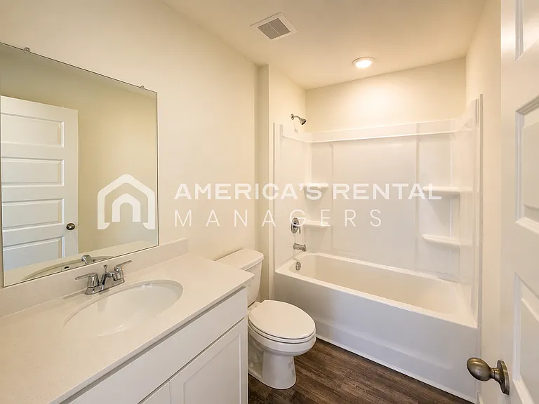309 Oakmont Cir — Photo 24