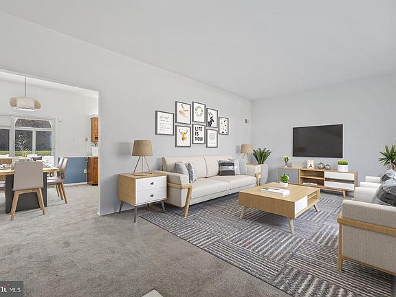 4th image of 3151 Castleleigh Rd