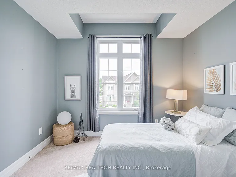 48 Robert Wilson Cres — Photo 27