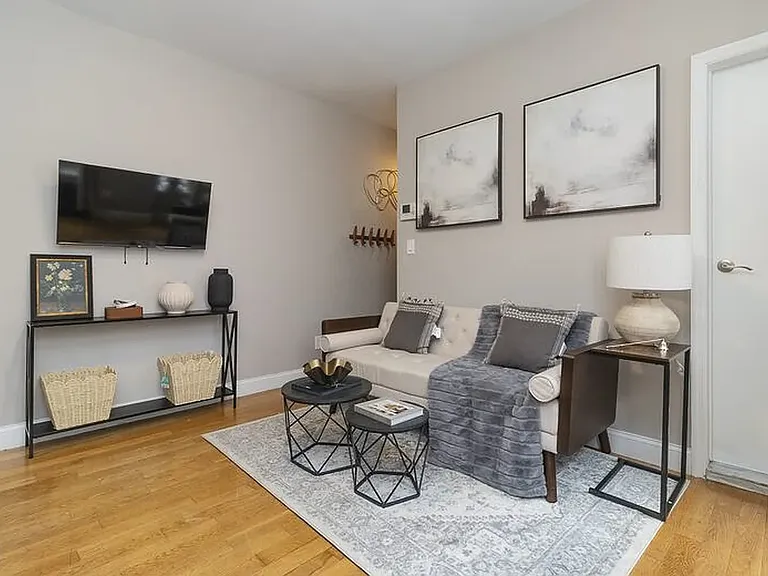 444 E 13th St #10 — Photo 6