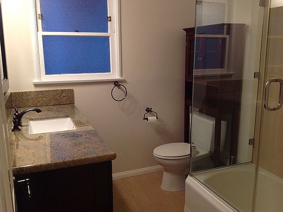 2nd image of 806 Harvard St #806