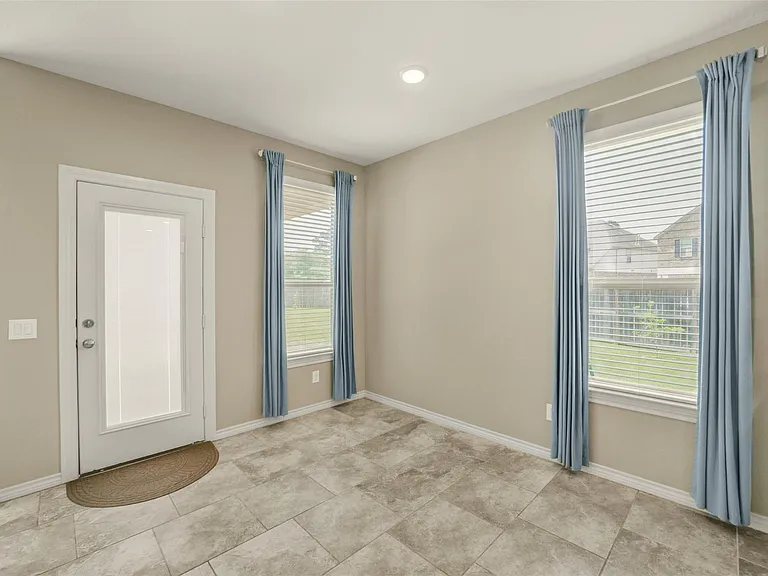 9651 Thimbleweed Dr — Photo 23