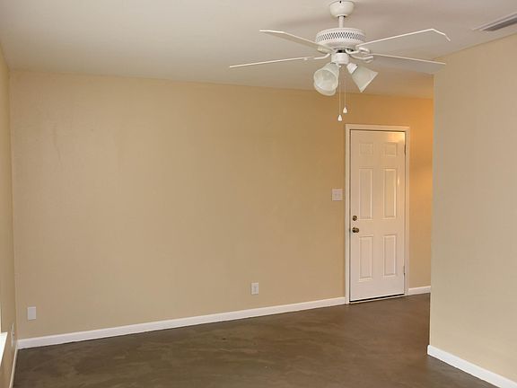 5th image of 8512 Dryfield Dr #1