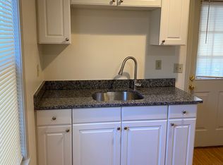 31 Russell St #2E, Middletown, CT 06457