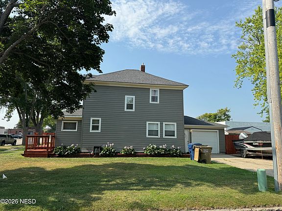 4th image of 603 4th St SE
