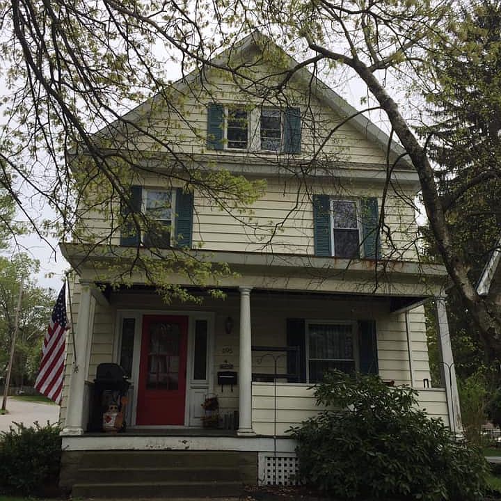 Street view 2 story home