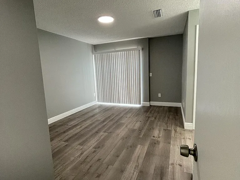 5417 Serene Ln #5417 — Photo 4