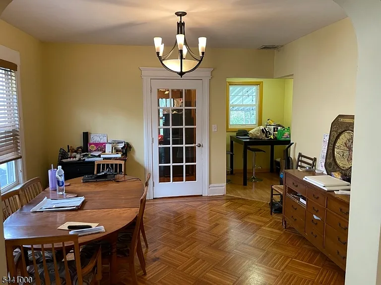 26 Parkway W — Photo 14
