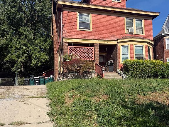 2nd image of 737 Hawthorne Ave