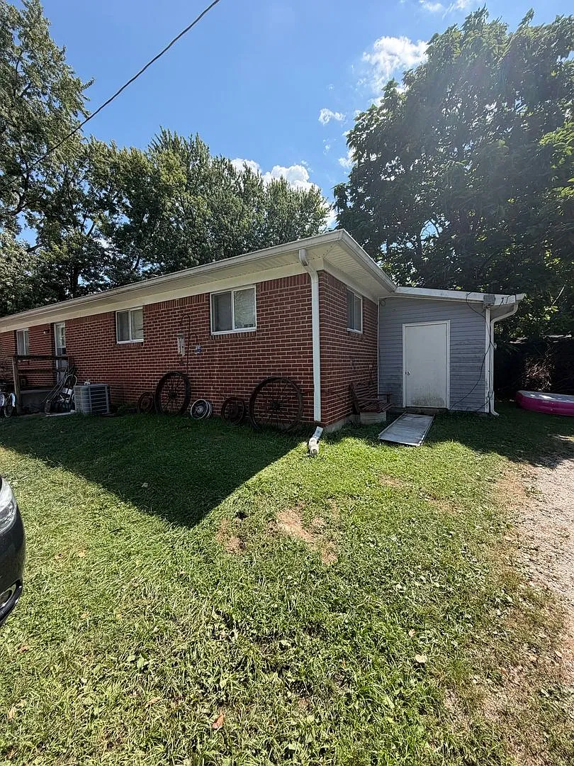 Perry Township 2BR/1BA — Photo 4