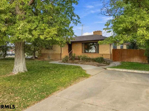 2613 Addison Ave, Scottsbluff, NE 69361