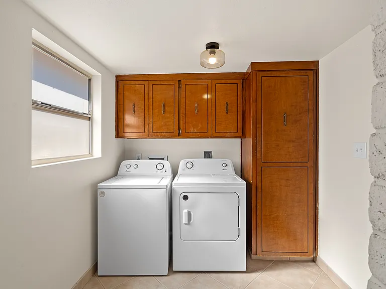 280 S Atlanta Dr — Photo 28