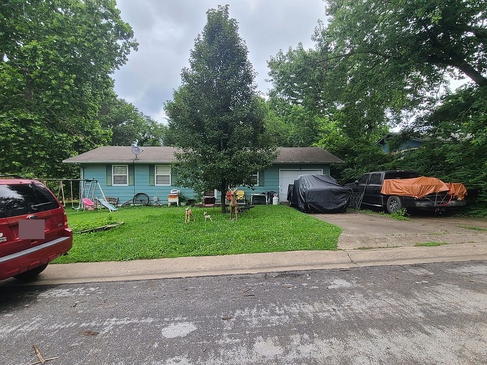 1st image of 717 Gary Ct