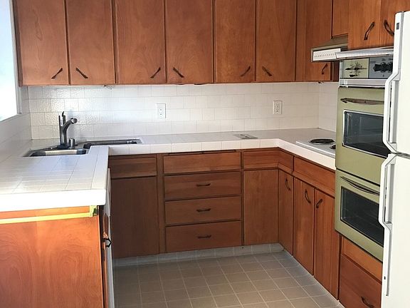 3rd image of 4641 E 14th St #1-1401