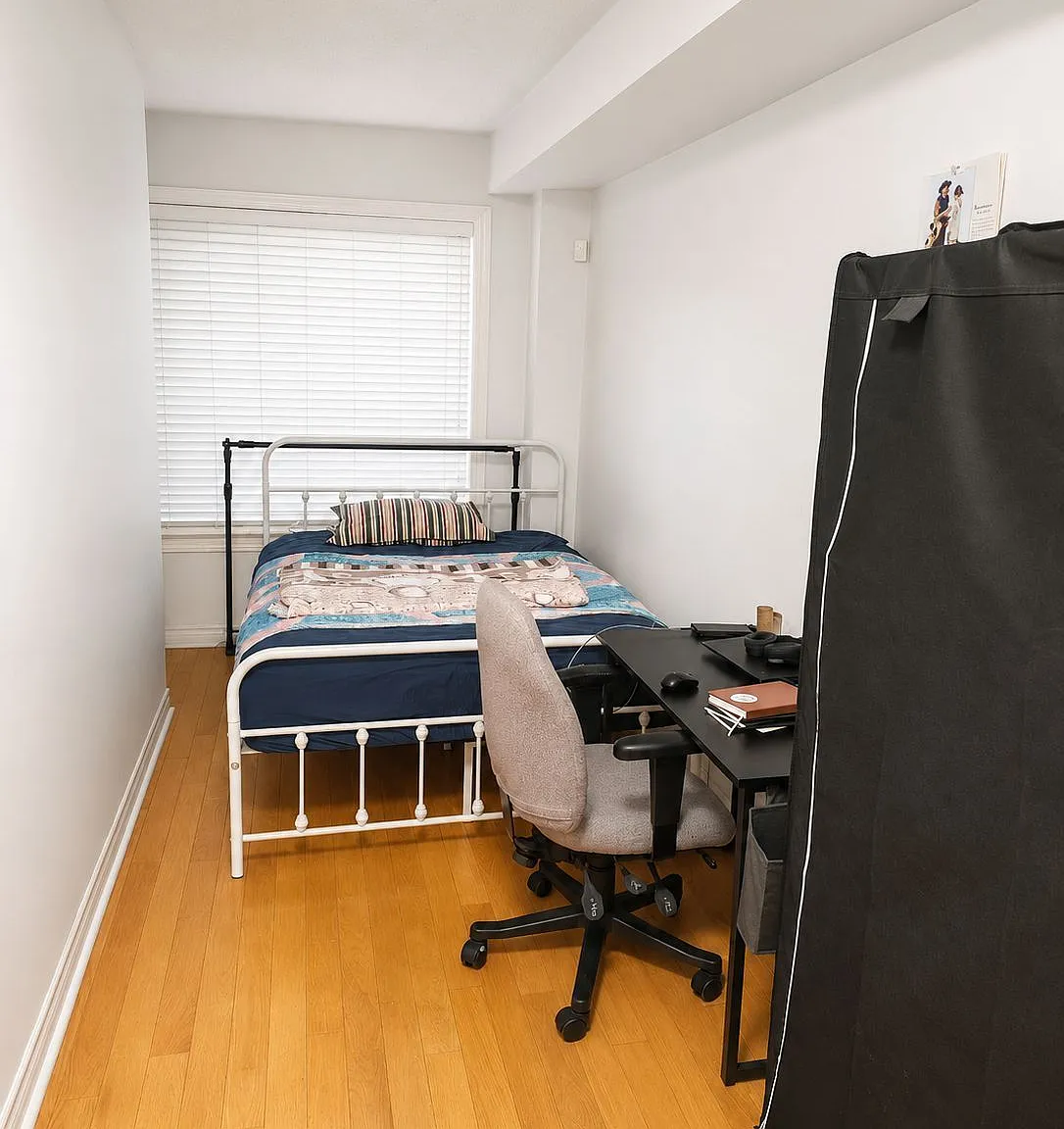 1 bed, $830 — Photo 2