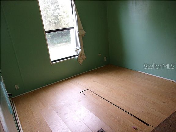 5th image of 13105 Lake Karl Dr
