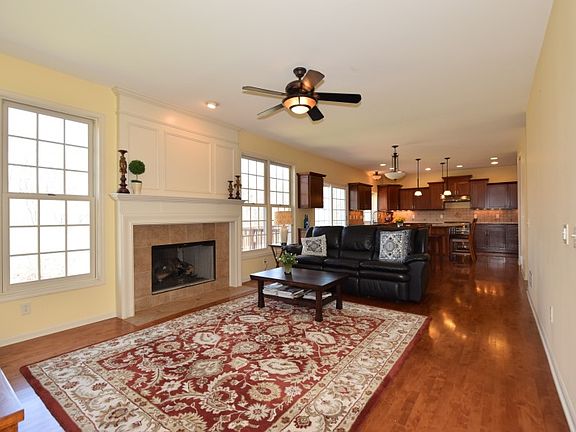Family Room w/ Gorgeous View