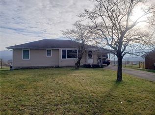 117 Franklin Dr, New Derry, PA 15671