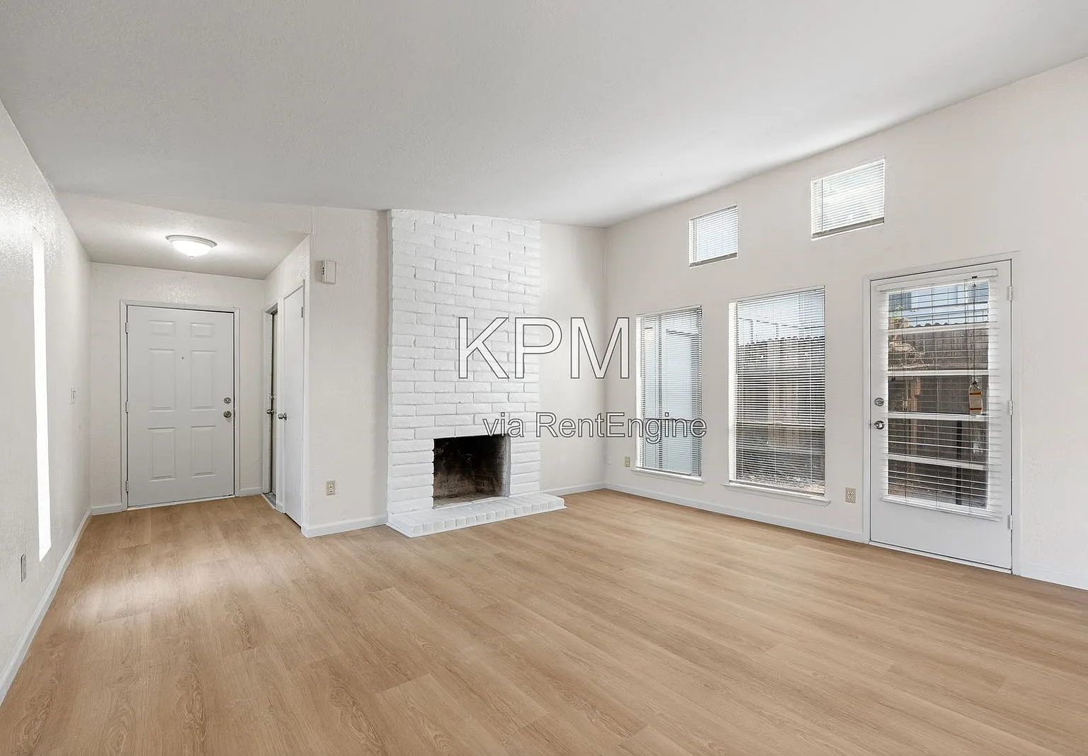 2 bed, 1.0 bath, $2,150 — Photo 3
