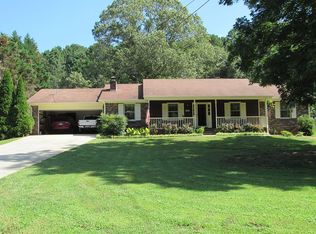 576 Hearthstone Ct SE, Conyers, GA 30094