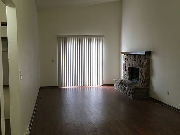 3rd image of 3005 Anchor Way APT 4