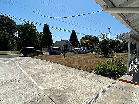 4th image of 480 Cc St