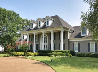 110 Stonehenge Dr, Jackson, TN 38305