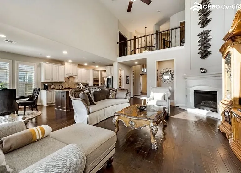 3830 Desert Springs Ln — Photo 8