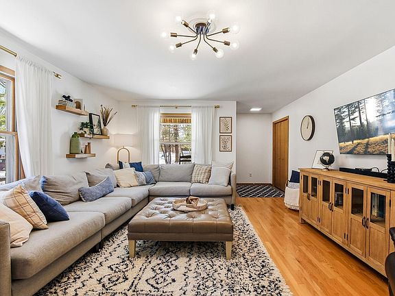 3rd image of 103 Greenwood St