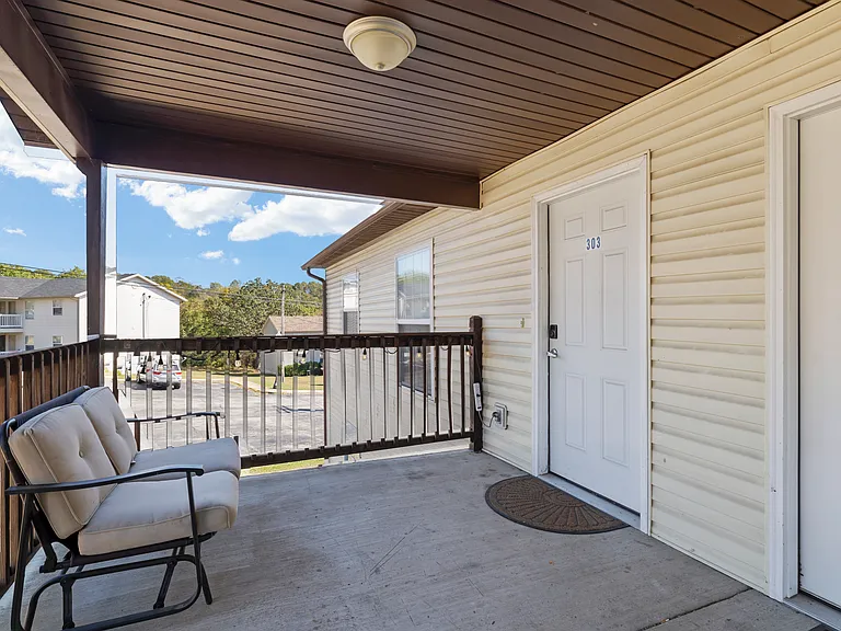 303 Twin Oaks #303 — Photo 17