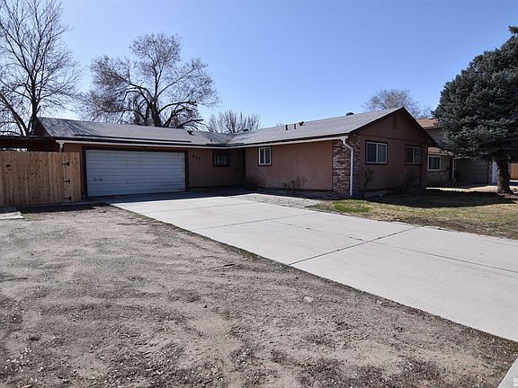 2nd image of 925 La Sierra Dr
