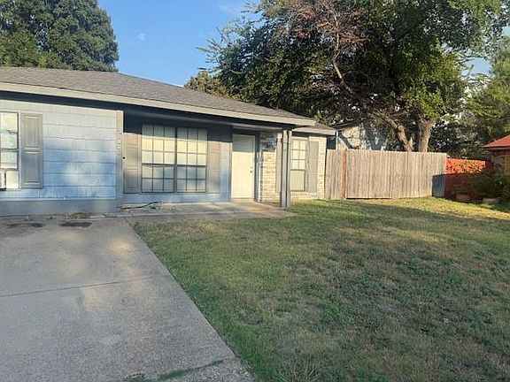 4th image of 423 Vincent St #423