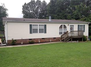 107 Bracken Ln, King, NC 27021