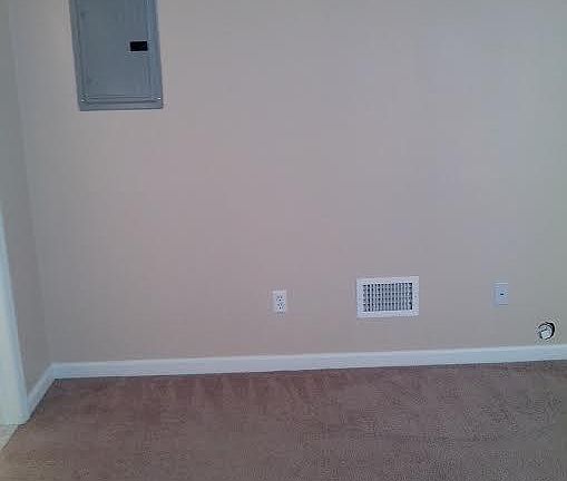 5th image of 1105 Rockland Ave