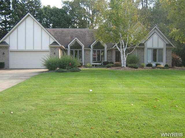1st image of 7 Silent Meadow Ln
